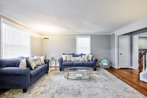 Contact Agent | Wayne Avenue, Springfield, PA 19064