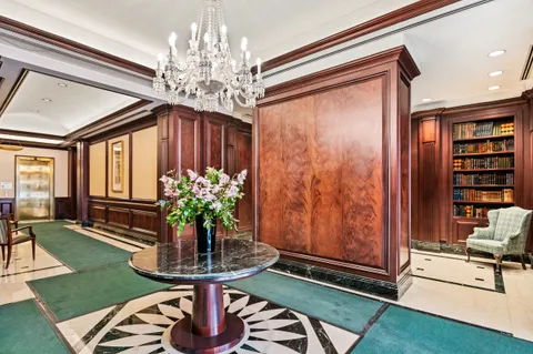 $2,650,000 | 351 East 51st Street, Unit PH7A | Midtown East