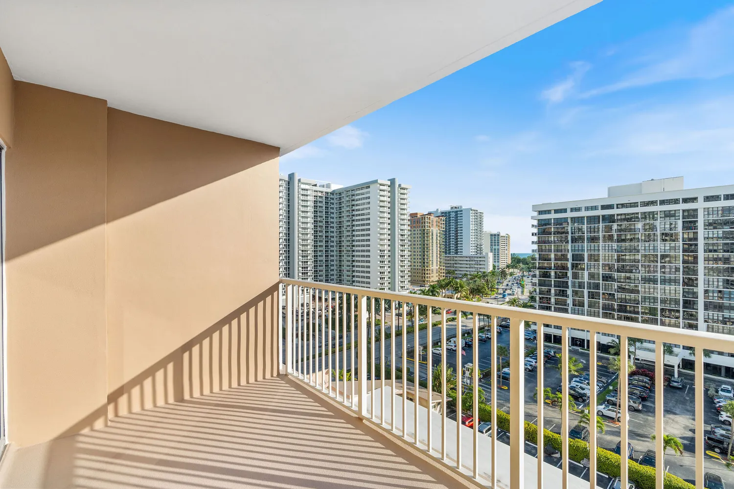 $3,700 | 1985 South Ocean Drive, Unit 9G, Hallandale Beach, FL 33009