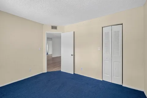 $225,000 | 4501 Northeast 21st Avenue, Unit 208, Fort Lauderdale, FL 33308