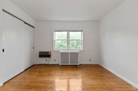 $1,079,000 | 20-29 28th Street | Astoria