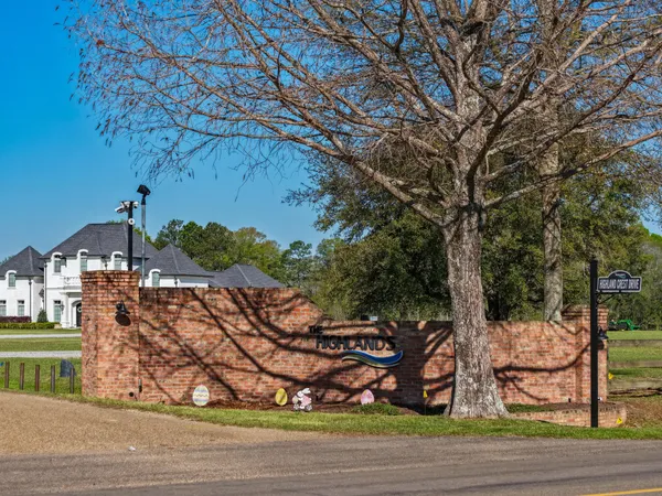 $164,900 | 210 Highland Crest Drive, Covington, LA 70435