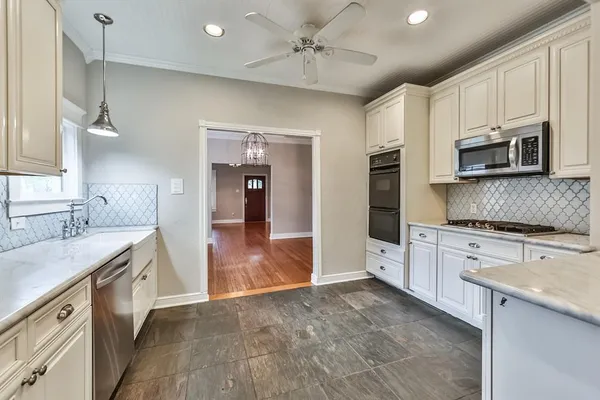 $4,100 | 1120 Winston Street, Houston, TX 77009