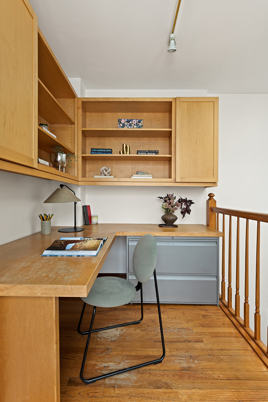 375 Lincoln Place, Unit 4F Brooklyn, NY 11238 - Photo 8 of 10 a workspace with furniture and window
