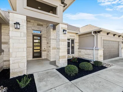 $825,000 | 227 Bridge Water Loop, Dripping Springs, TX 78620