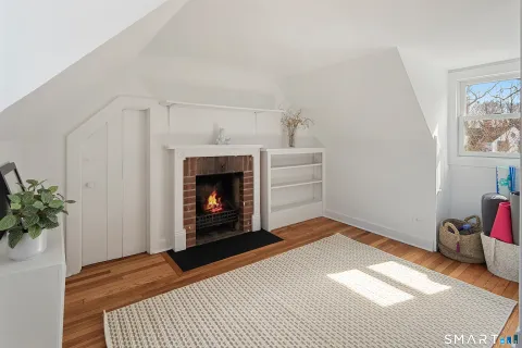 $2,995,000 | 9 Point O Woods Road South, Darien, CT 06820