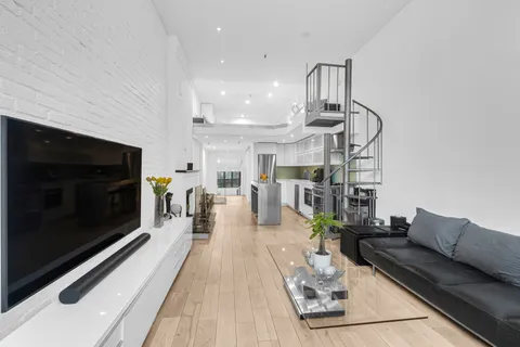 $950,000 | 324 Pearl Street, Unit 1A | Financial District