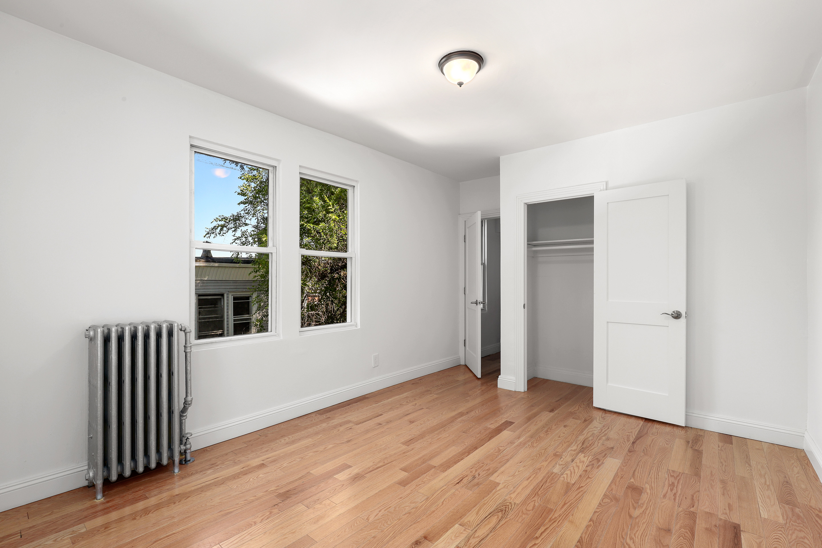 156 Summit Place Bronx, NY 10463 - Photo 11 of 38