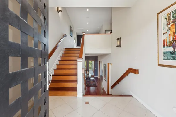 $1,949,000 | 13454 Campus Drive, Oakland, CA 94619