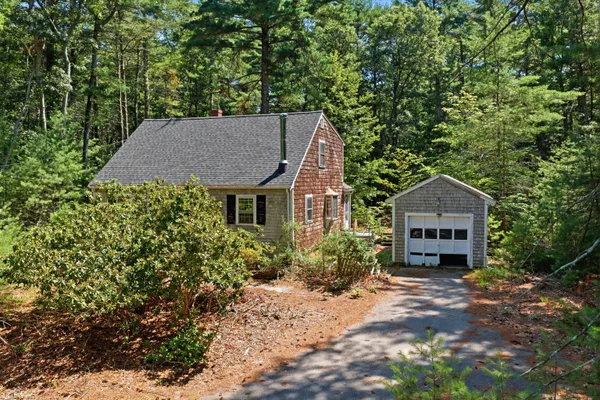 $499,900 | 321 Lakeshore Drive, Duxbury, MA 02332