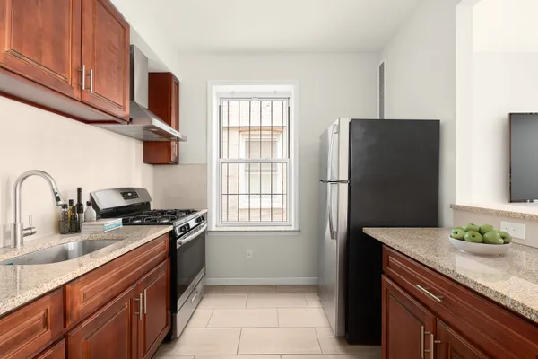 $2,800 | 28 Lefferts Avenue, Unit 1F | Prospect Lefferts Gardens