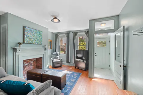 $450,000 | 624 North 4th Street, Philadelphia, PA 19123