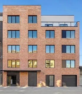 $599,000 | 12-16 30th Avenue, Unit 305 | Astoria