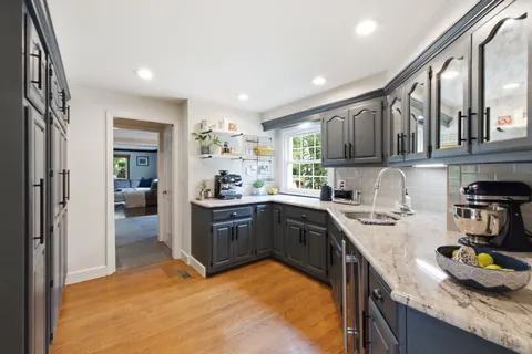 $1,250,000 | 20 Ridge Road, Unit Undisclosed, Tewksbury Township, NJ 08833
