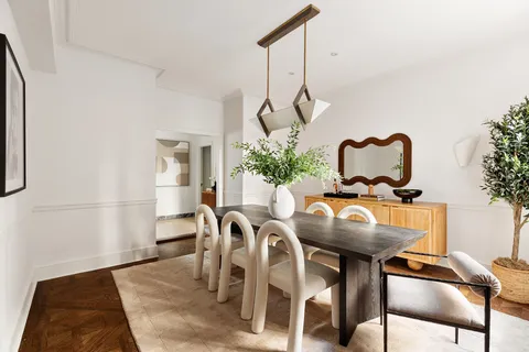 $2,950,000 | 115 East 67th Street, Unit 3C | Lenox Hill