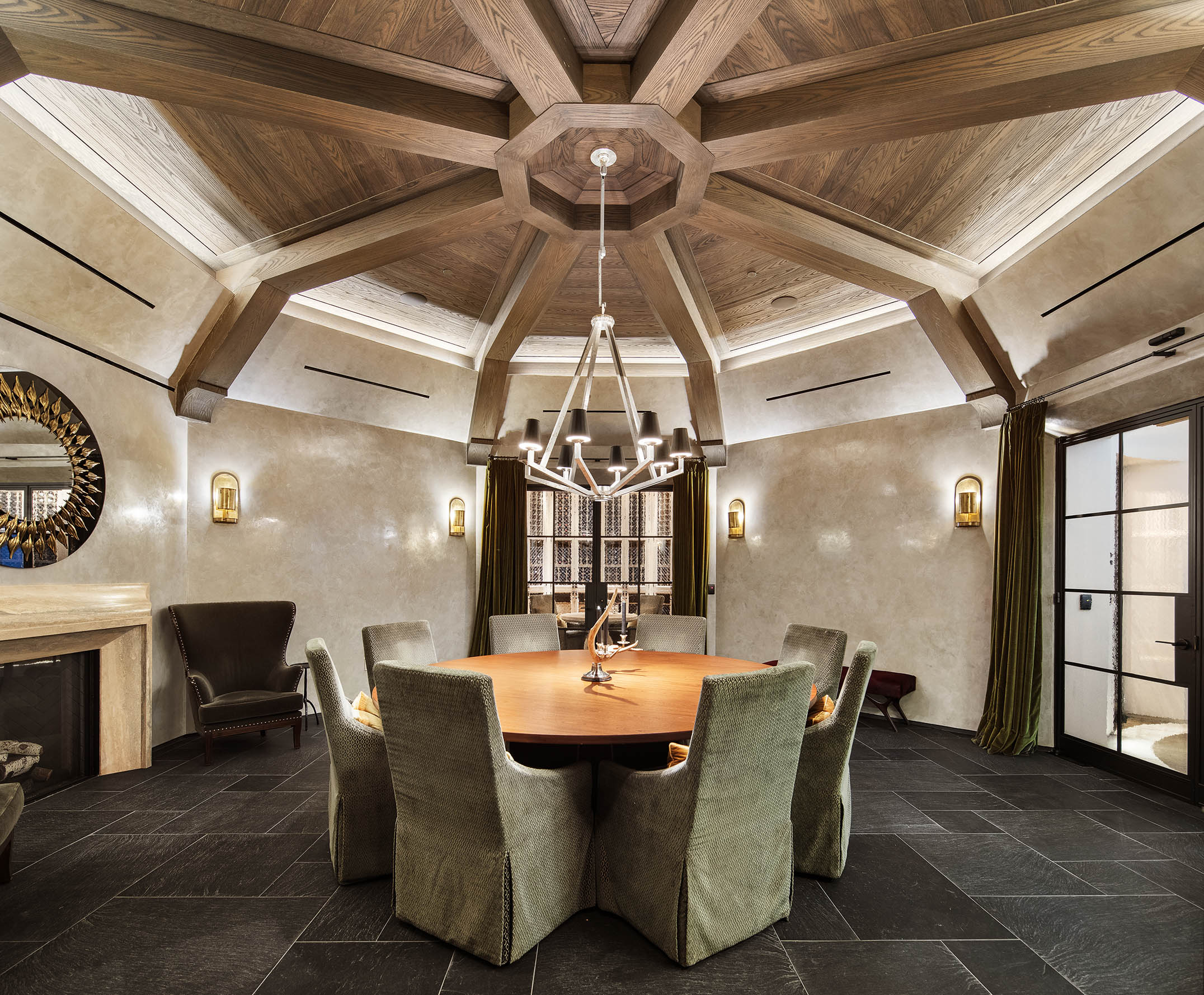 20 East End Avenue, Unit 4C Manhattan, NY 10028 - Photo 18 of 23 a dining room with furniture and window