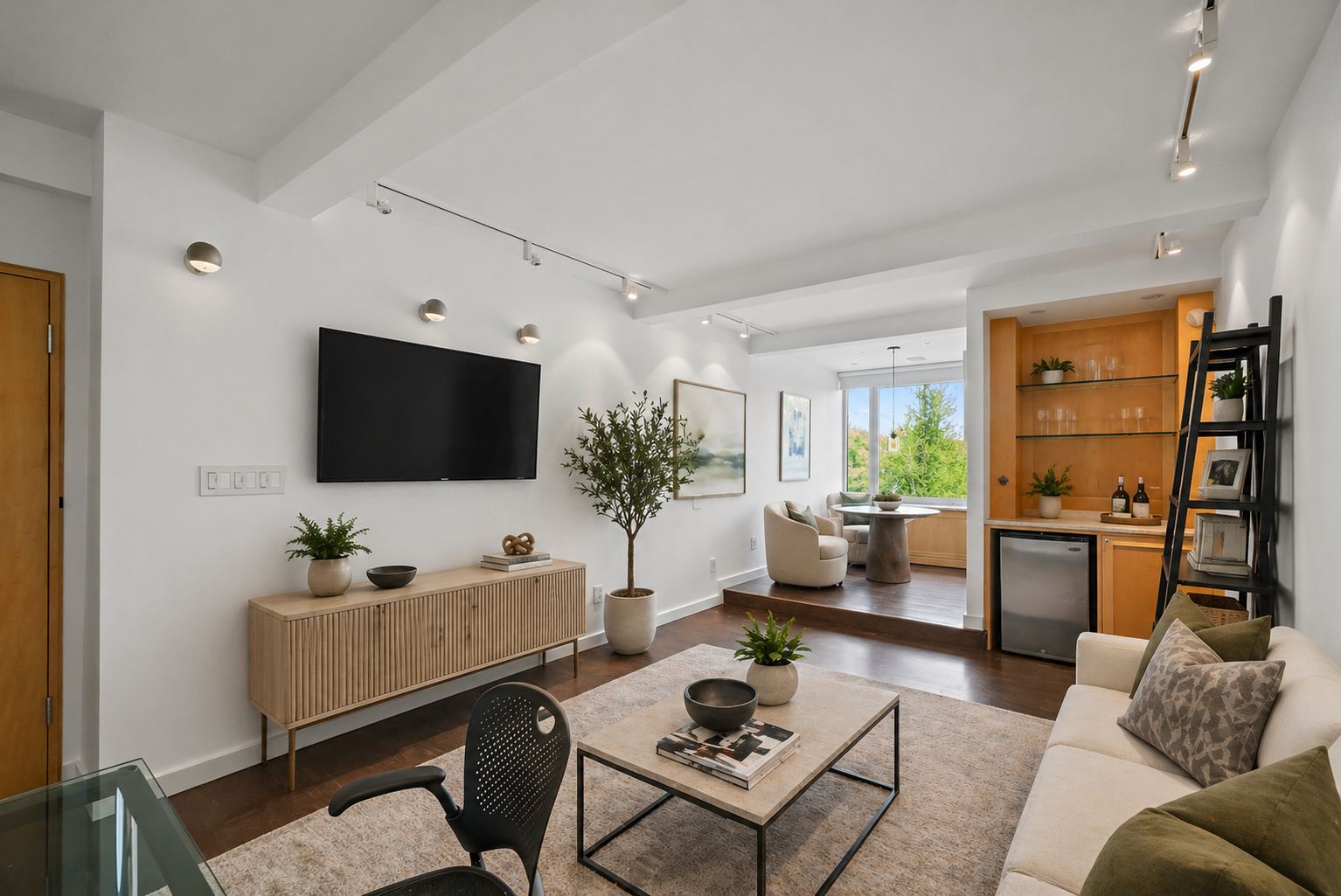 120 Central Park South, Unit 6C Manhattan, NY 10019 - Photo 3 of 6