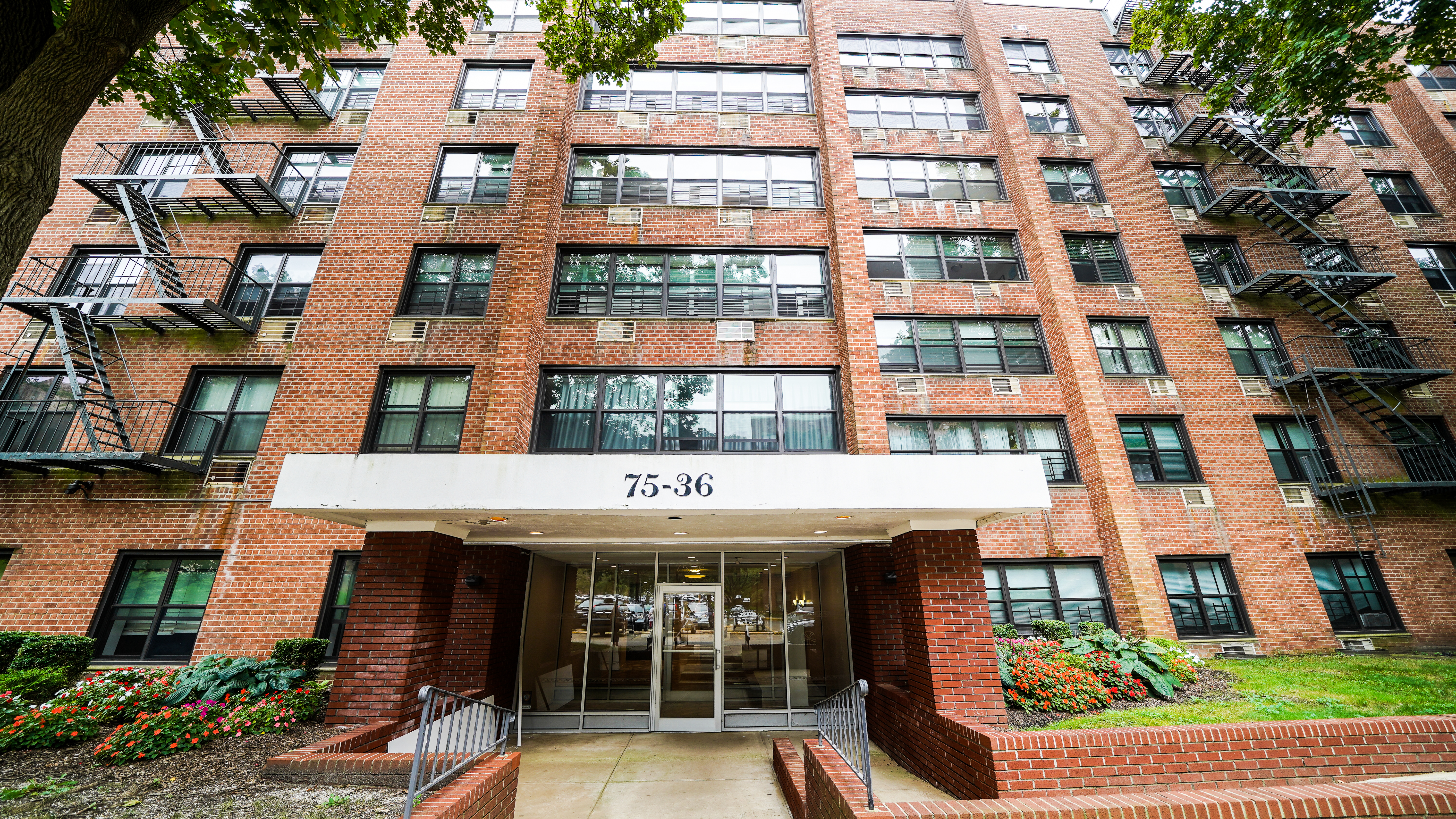 75-36 Bell Boulevard, Unit 2H Queens, NY 11364 - Photo 21 of 24