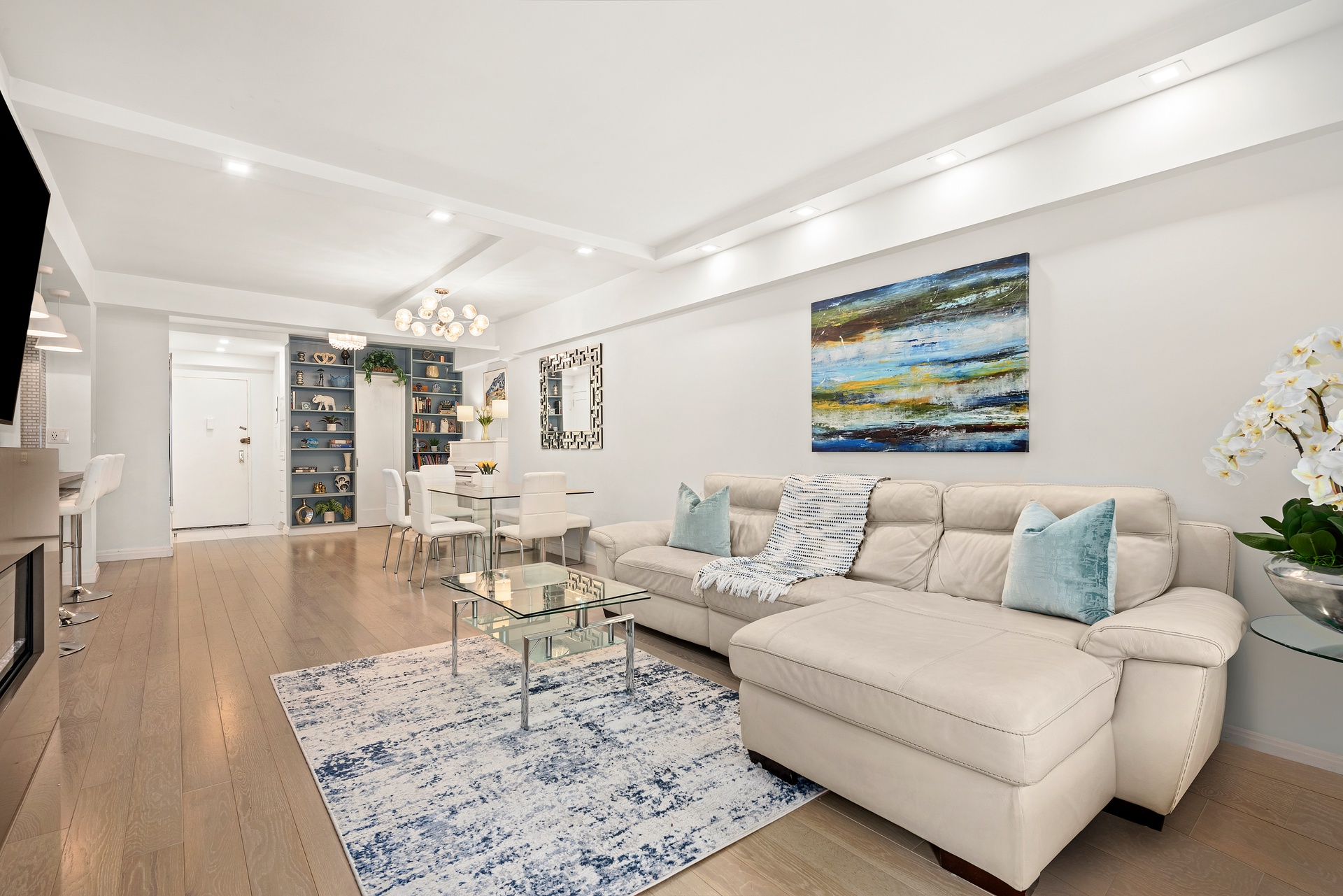 40 East 9th Street, Unit 4F Manhattan, NY 10003 - Photo 3 of 23