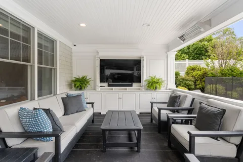 $2,650,000 | 17 Walnut Hill Lane, Cohasset, MA 02025