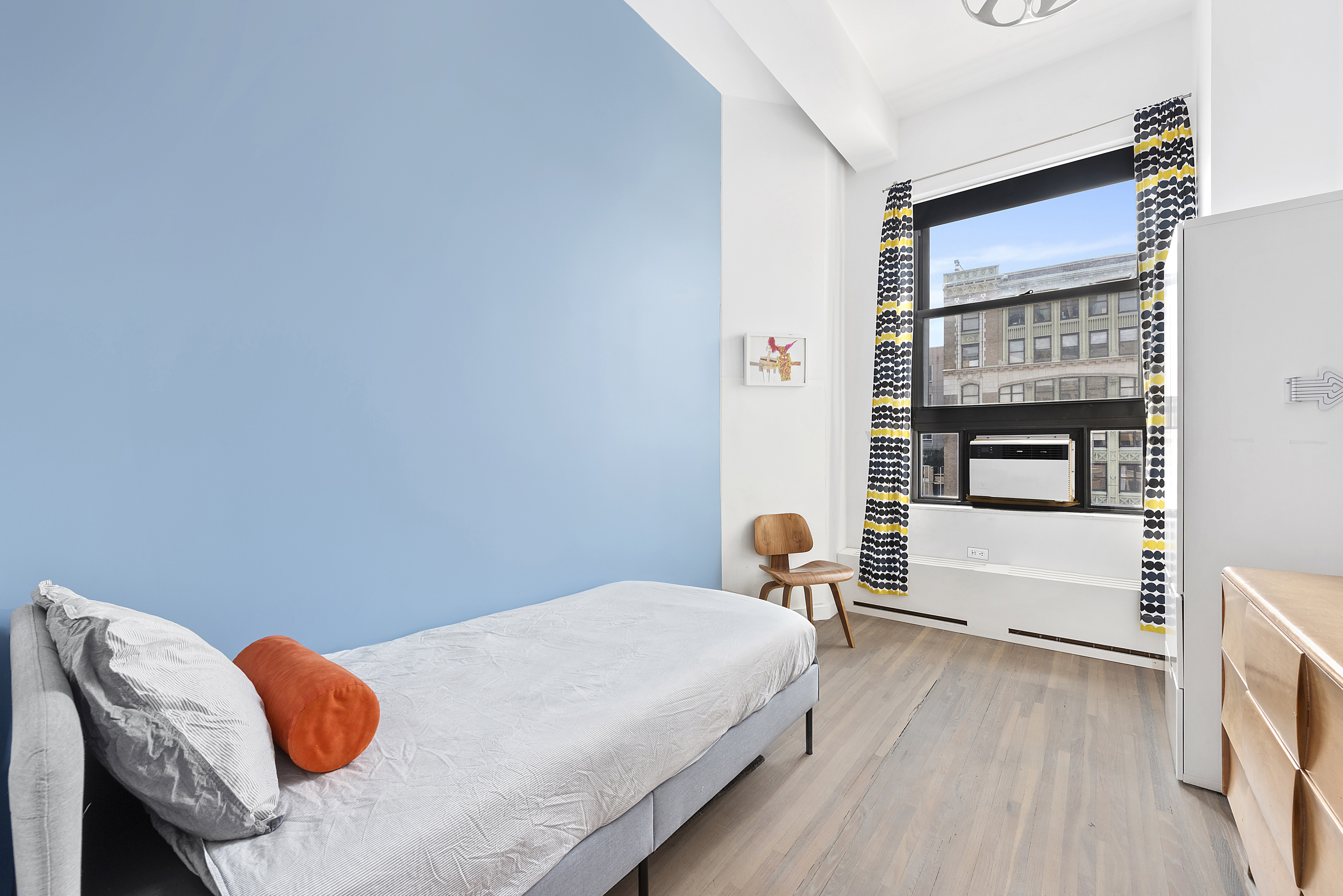 148 West 23rd Street, Unit 9E Manhattan, NY 10011 - Photo 9 of 13