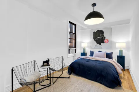 $1,695,000 | 55 West 95th Street, Unit PHE | Upper West Side