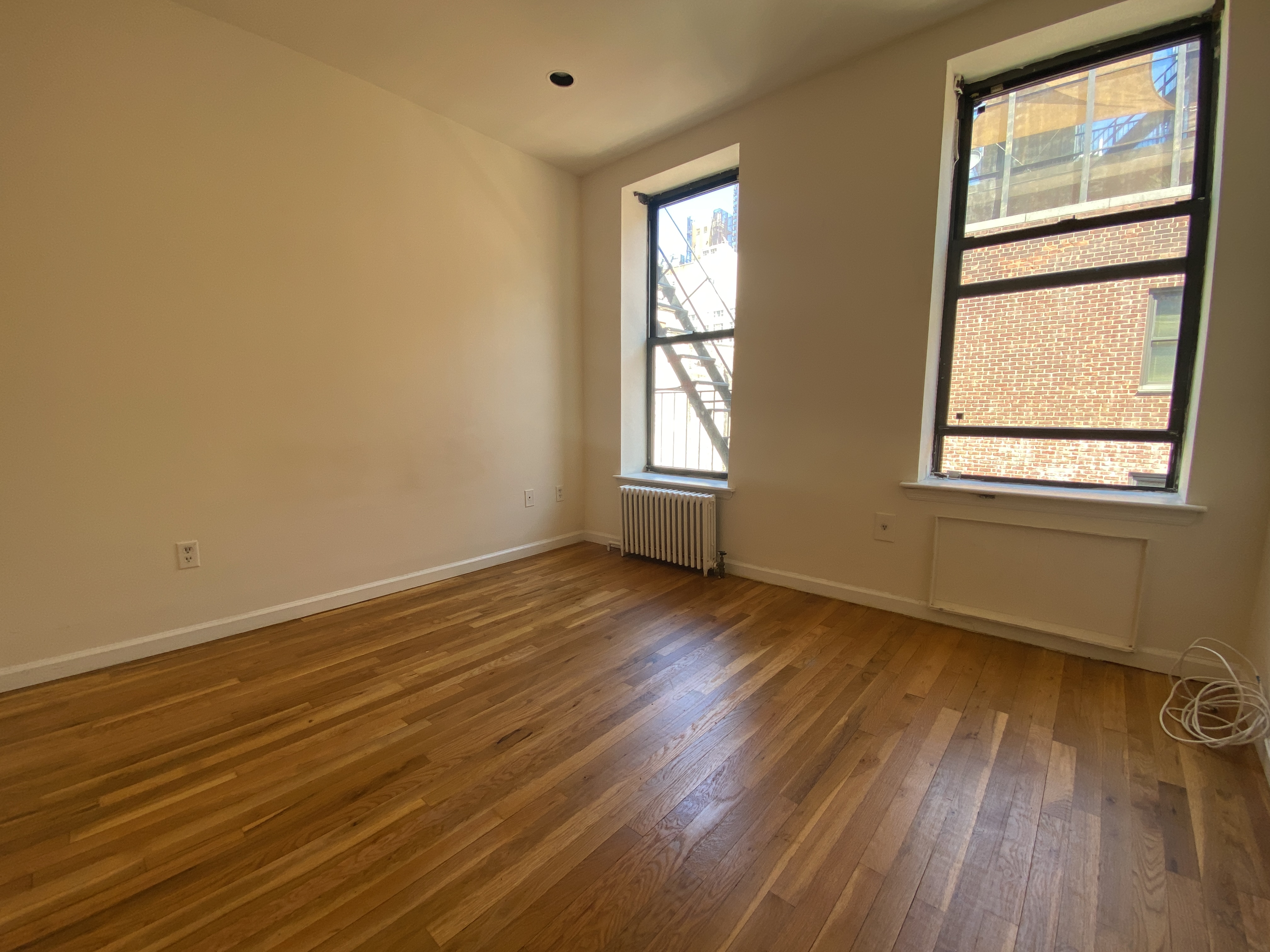 423 East 75th Street, Unit 2D Manhattan, NY 10021 - Photo 3 of 3