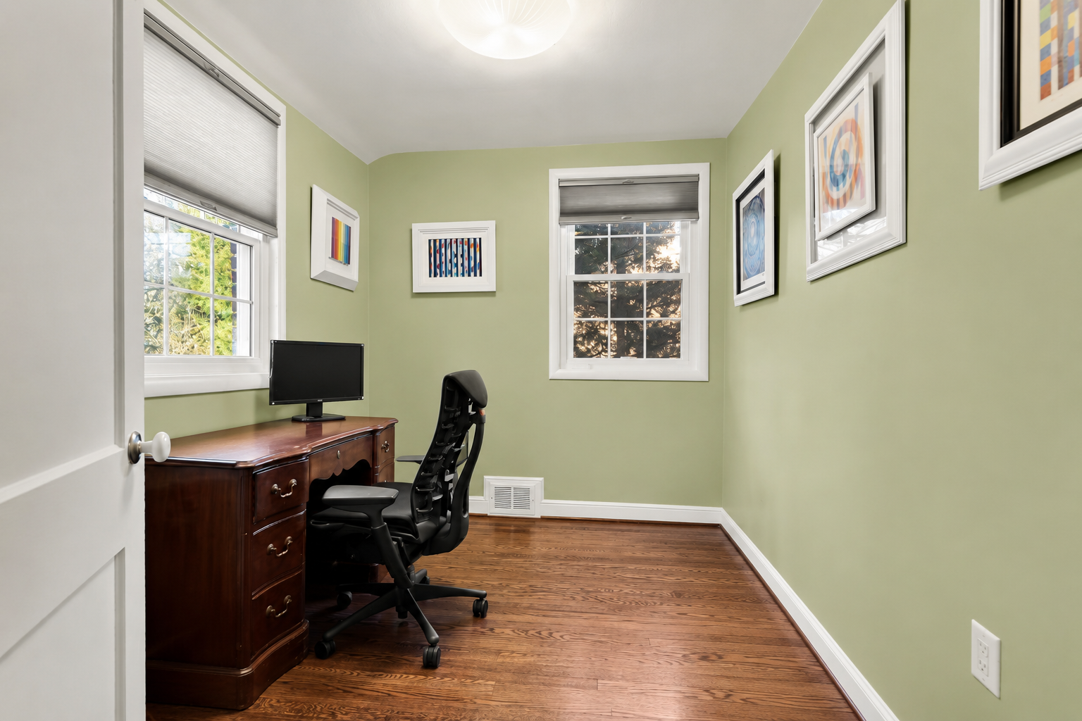 1607 Ballard Street Silver Spring, MD 20910 - Photo 18 of 32 Gallery Image 18