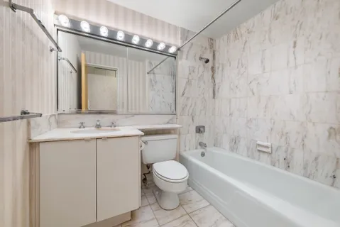 $1,470,000 | 40 East 94th Street, Unit 6F | Upper East Side