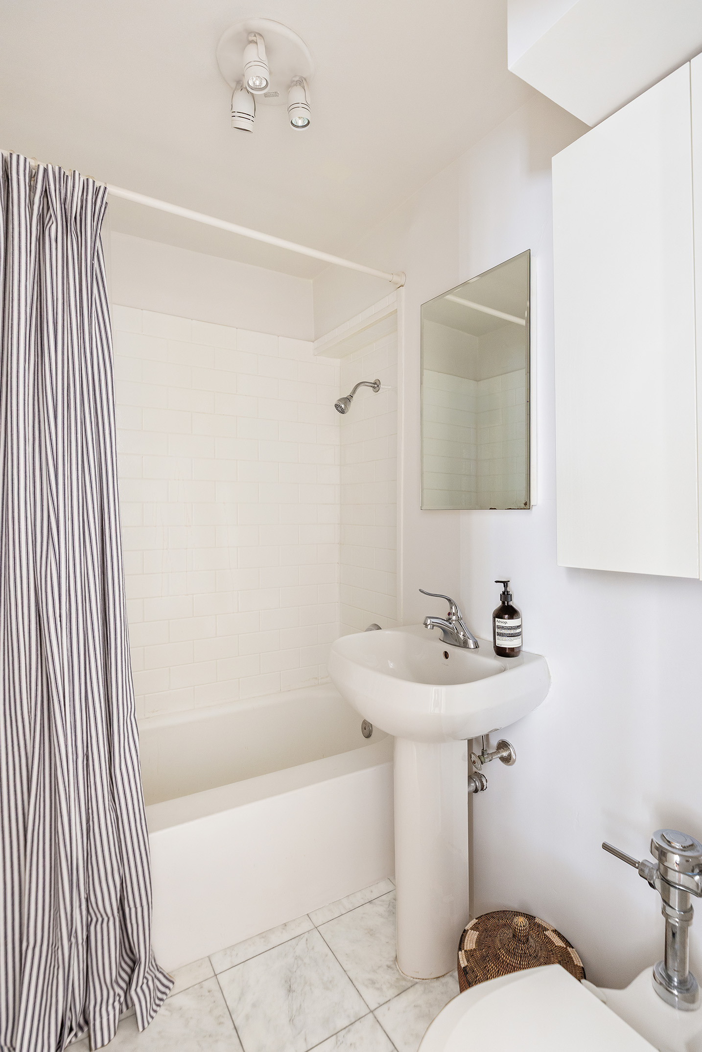 69 West 9th Street, Unit 10K Manhattan, NY 10011 - Photo 8 of 10