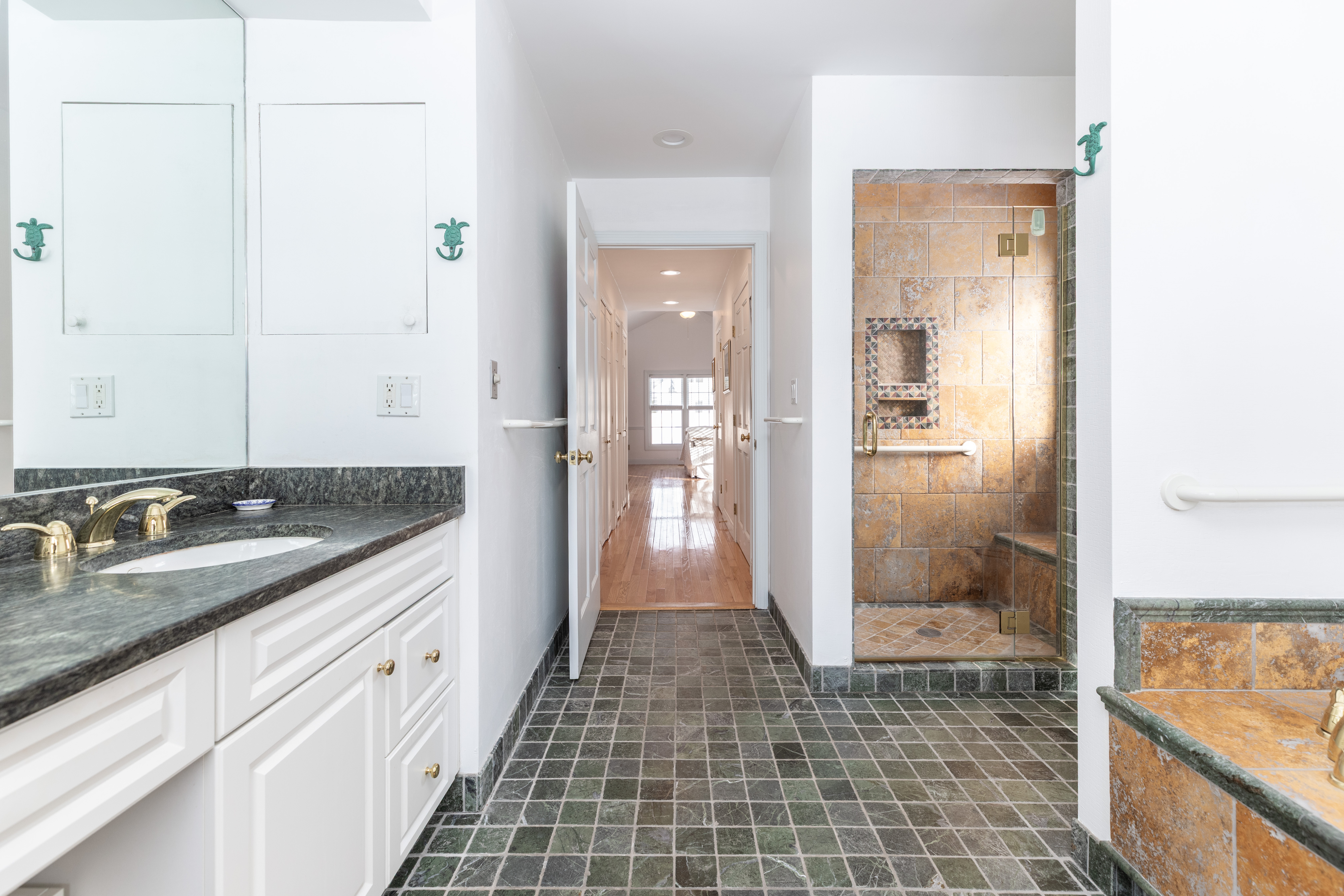 31 Woodfield Road Wellesley, MA 02482 - Photo 25 of 38