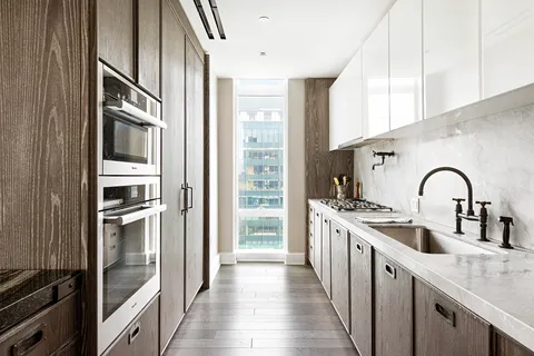 $5,995,000 | 45 East 22nd Street, Unit 36A | Flatiron