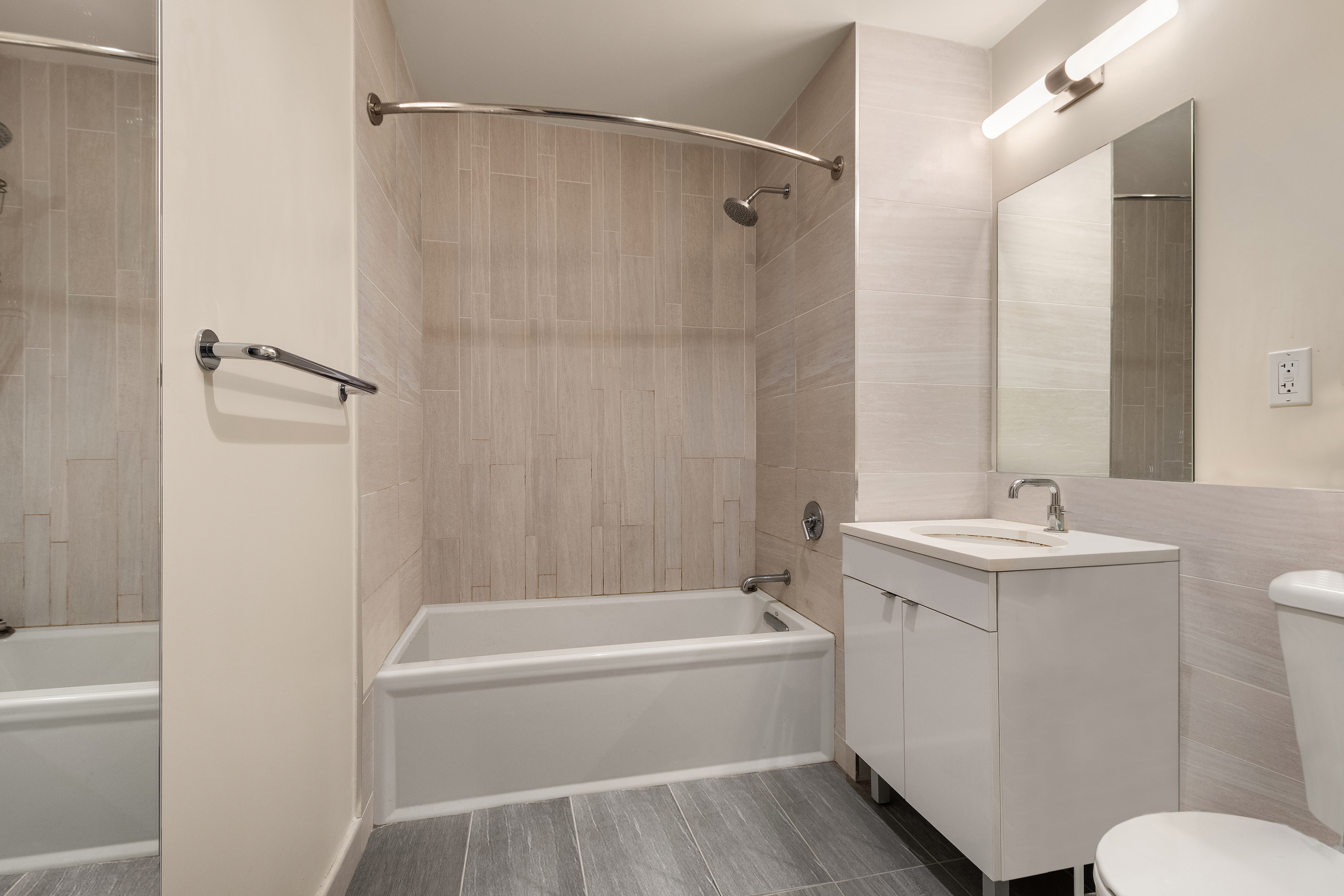 25-19 43rd Avenue, Unit 508 Queens, NY 11101 - Photo 9 of 15 Gallery Image 9
