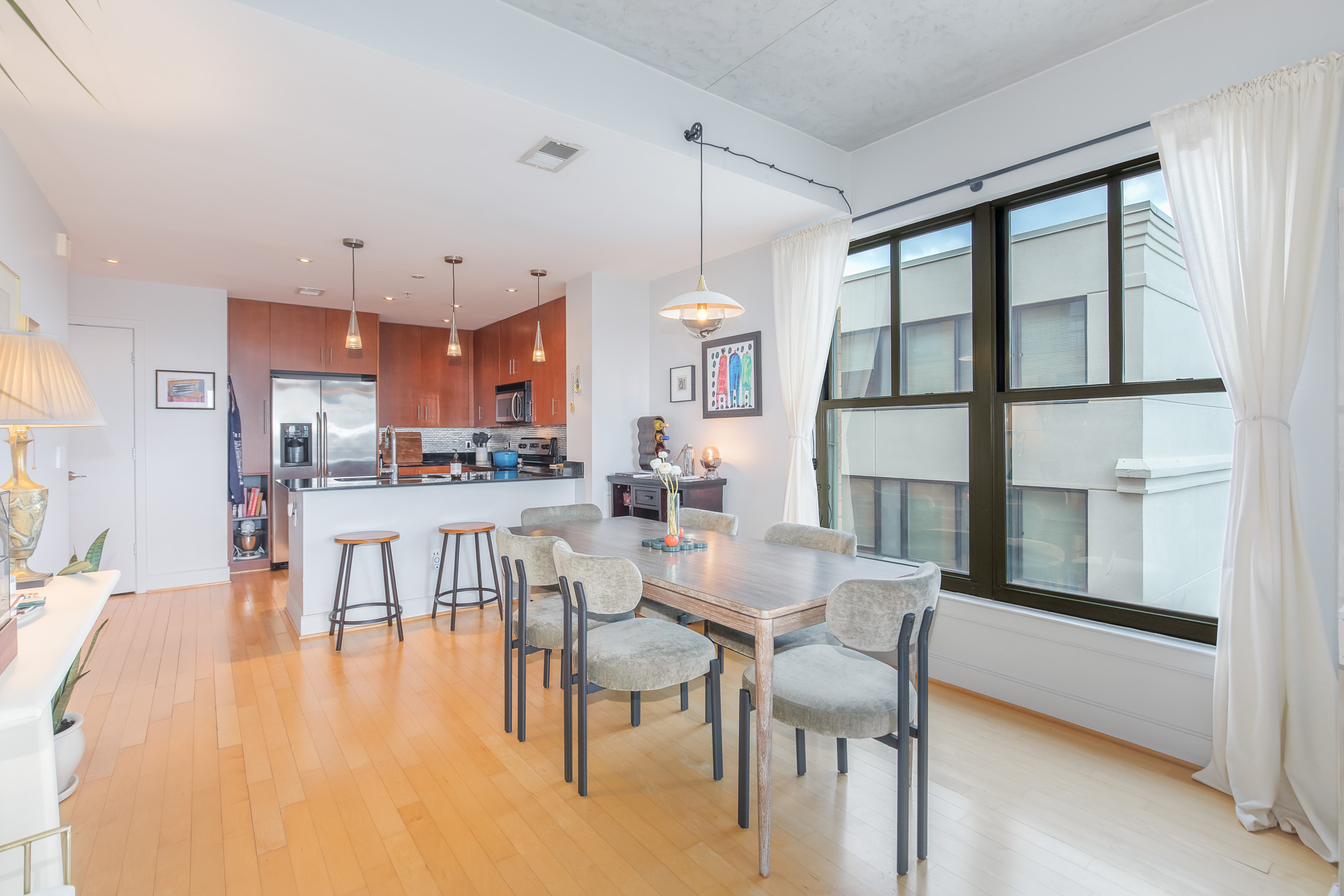 910 M Street Northwest, Unit 910 Washington, DC 20001 - Photo 7 of 34