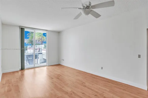$460,000 | 3000 Coral Way, Unit 412, Miami, FL 33145