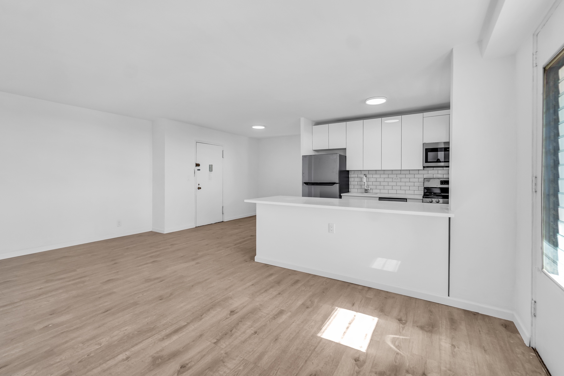 5800 Arlington Avenue, Unit 17D Bronx, NY 10471 - Photo 4 of 15