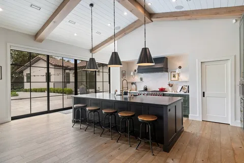 $3,900,000 | 28 Club Estates Parkway, Austin, TX 78738