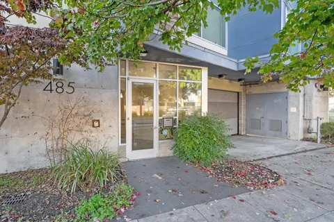 $498,000 | 485 West MacArthur Boulevard, Unit 407, Oakland, CA 94609