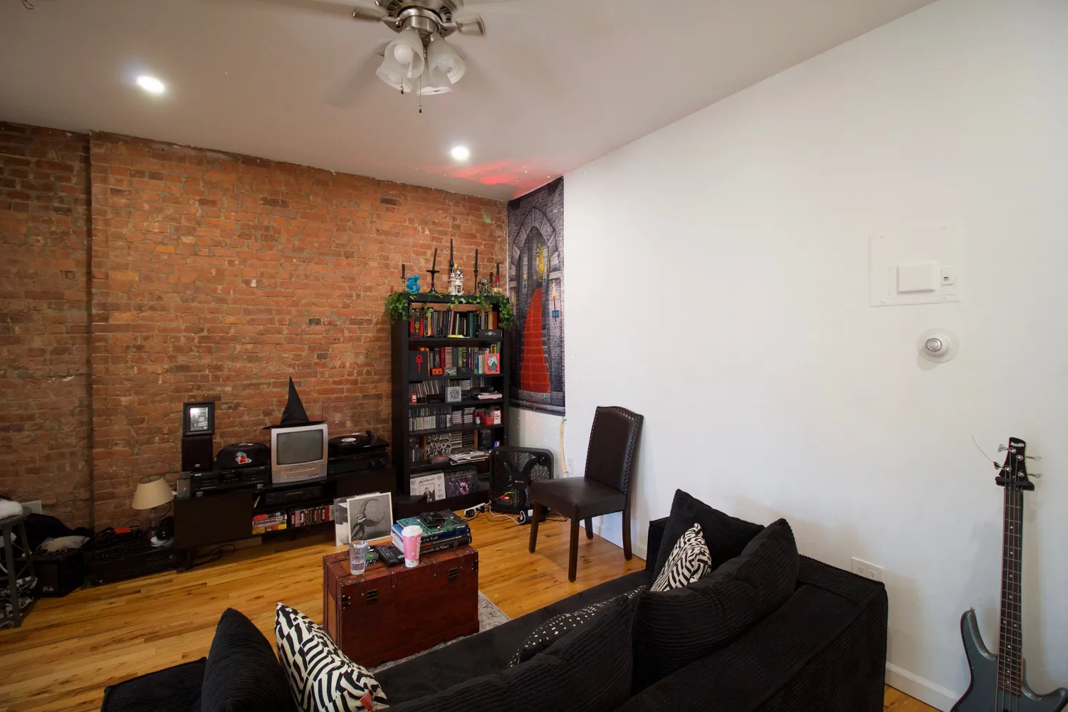 $3,400 | 134 Union Street, Unit 2R | Columbia Street Waterfront