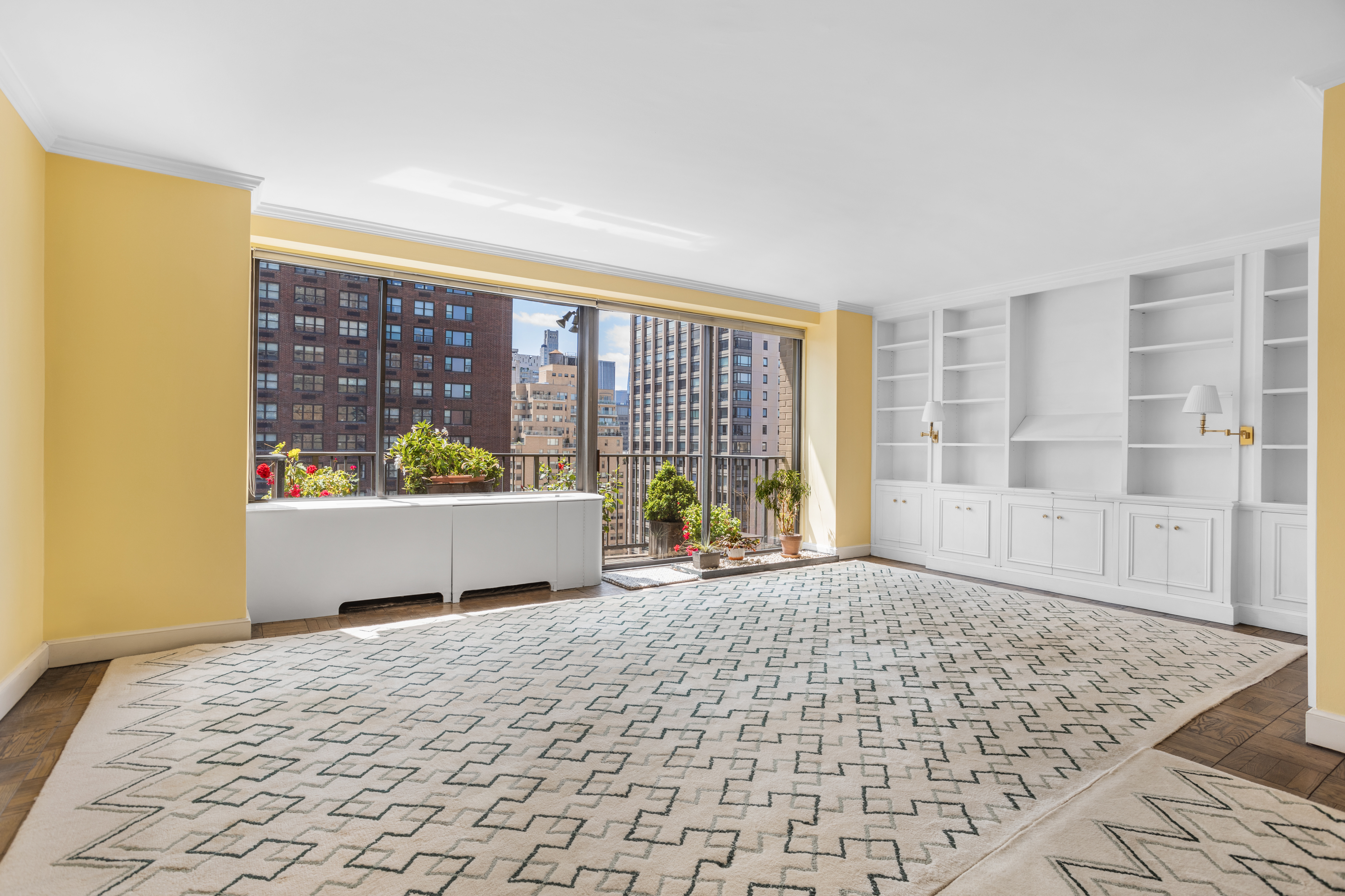 203 East 72nd Street, Unit 17C Manhattan, NY 10021 - Photo 2 of 13