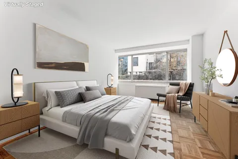 $850,000 | 315 West 70th Street, Unit 2D | Upper West Side