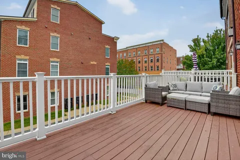 $785,000 | 505 Uptown Street, Gaithersburg, MD 20878