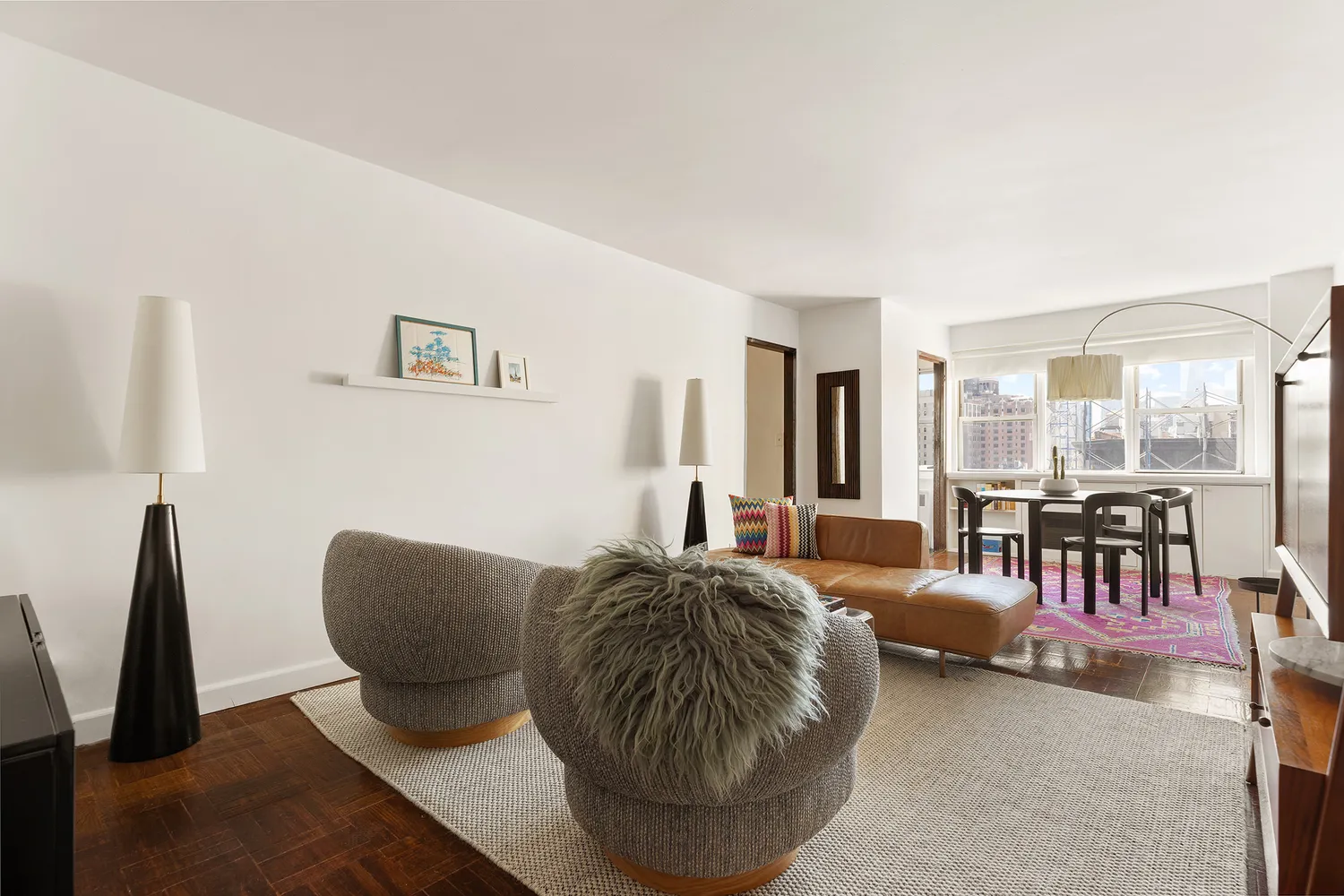 $1,045,000 | 69 West 9th Street, Unit 10K | Greenwich Village