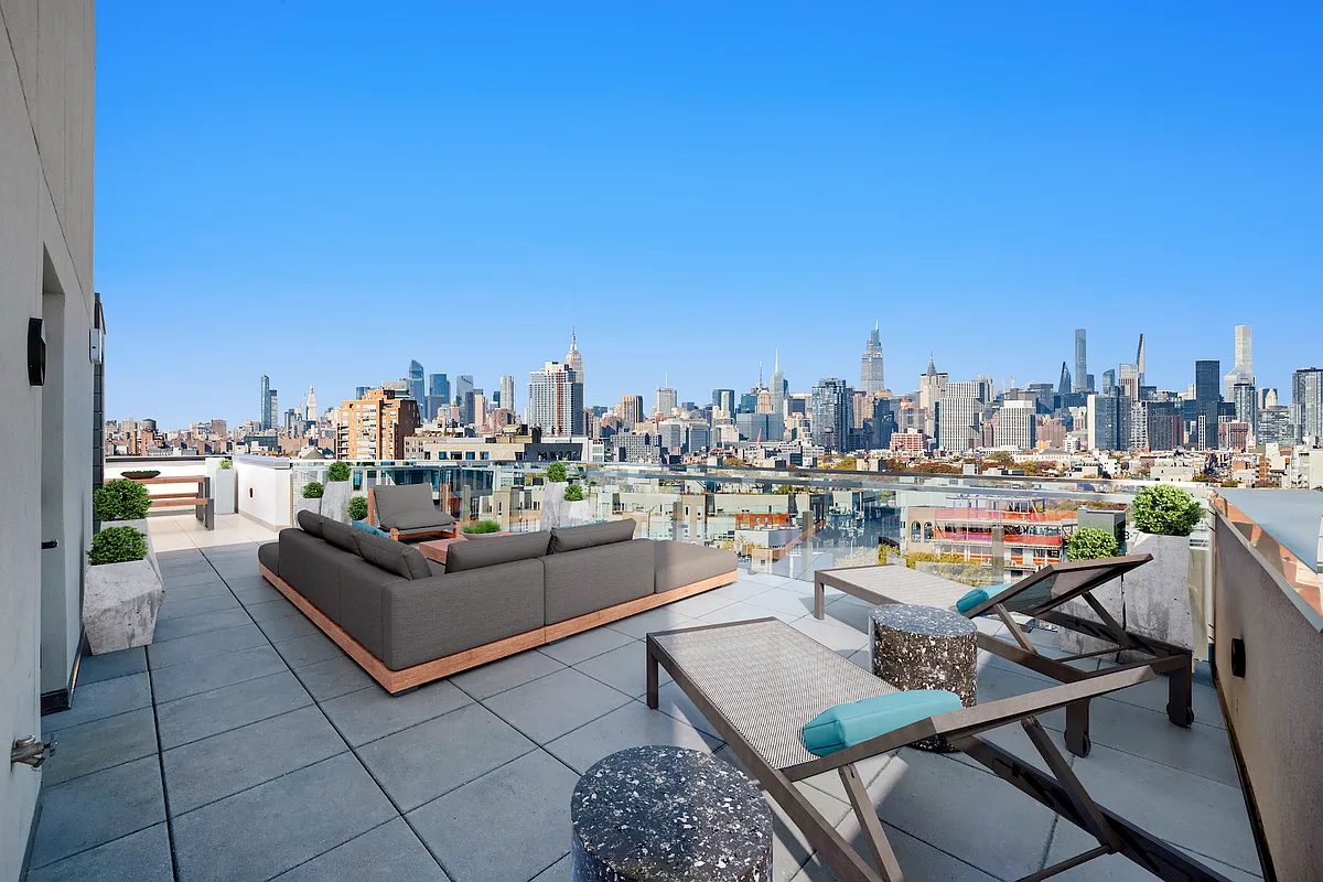 710 Metropolitan Avenue, Unit 2M Brooklyn, NY 11211 - Photo 9 of 11
