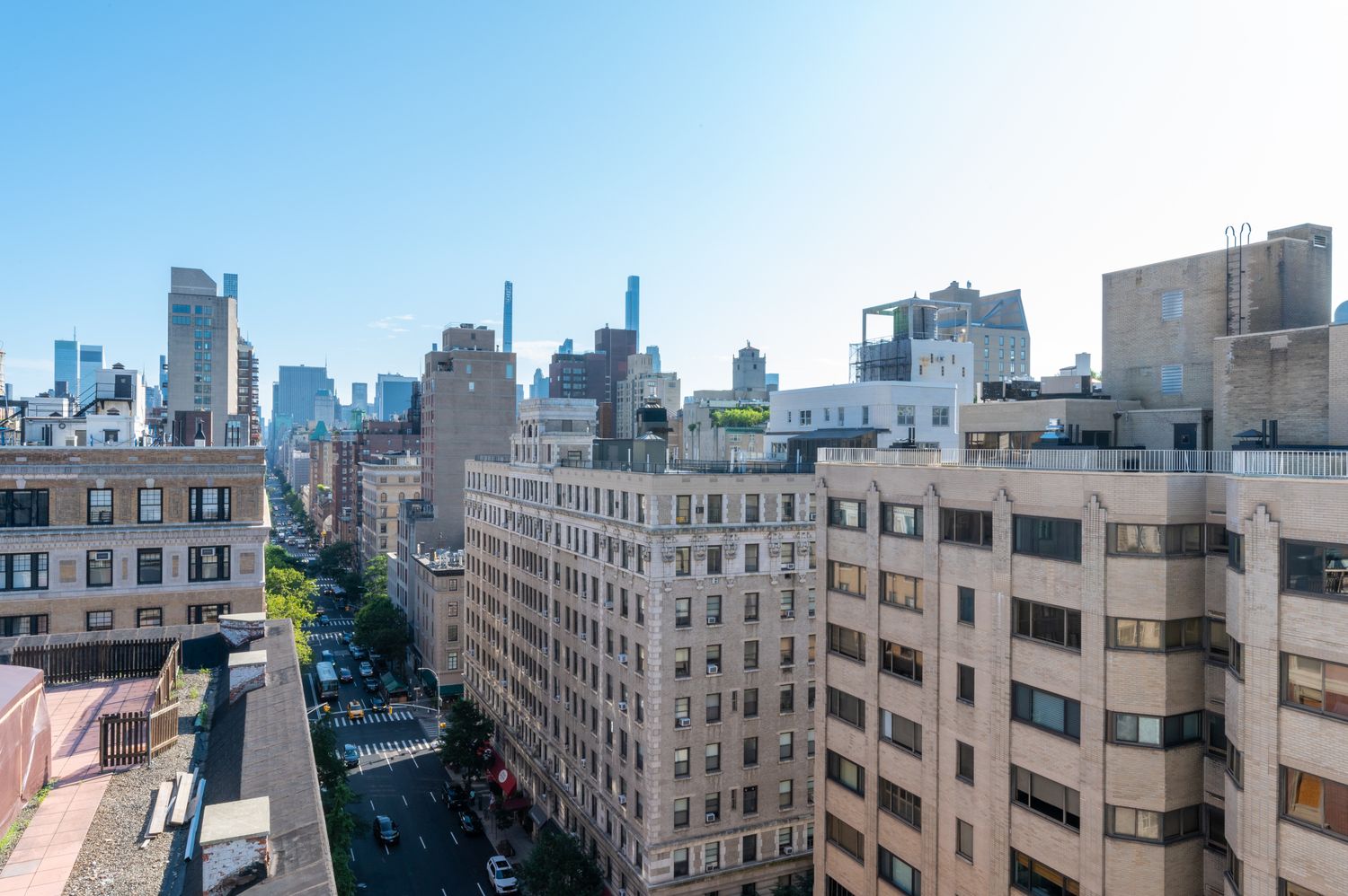 $2,435,000 | 40 East 84th Street, Unit 15A | Upper East Side