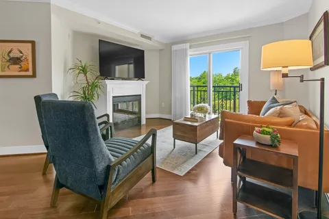 $690,000 | 5 Park Place, Unit 311, Annapolis, MD 21401