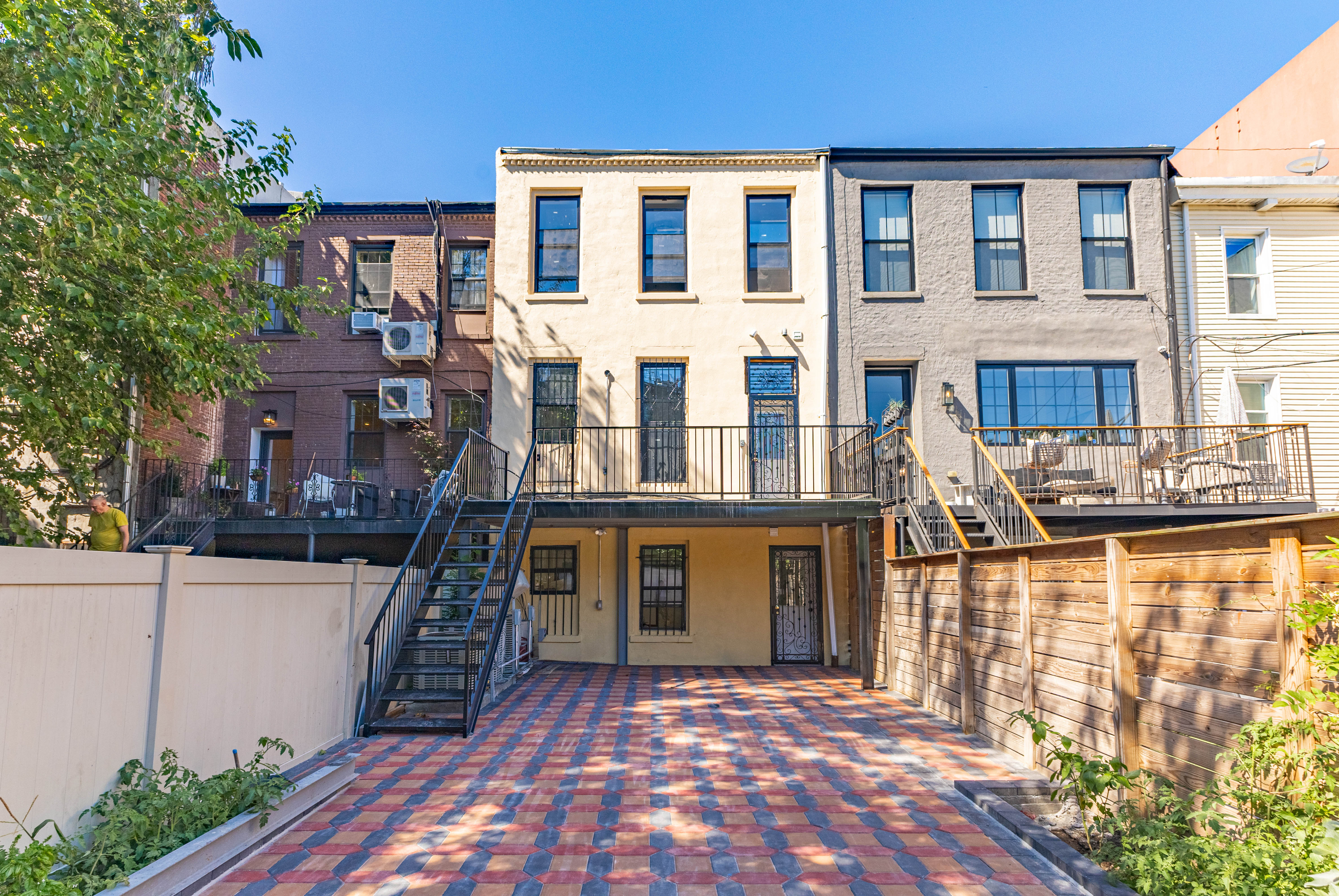 902 Lafayette Avenue Brooklyn, NY 11221 - Photo 3 of 10