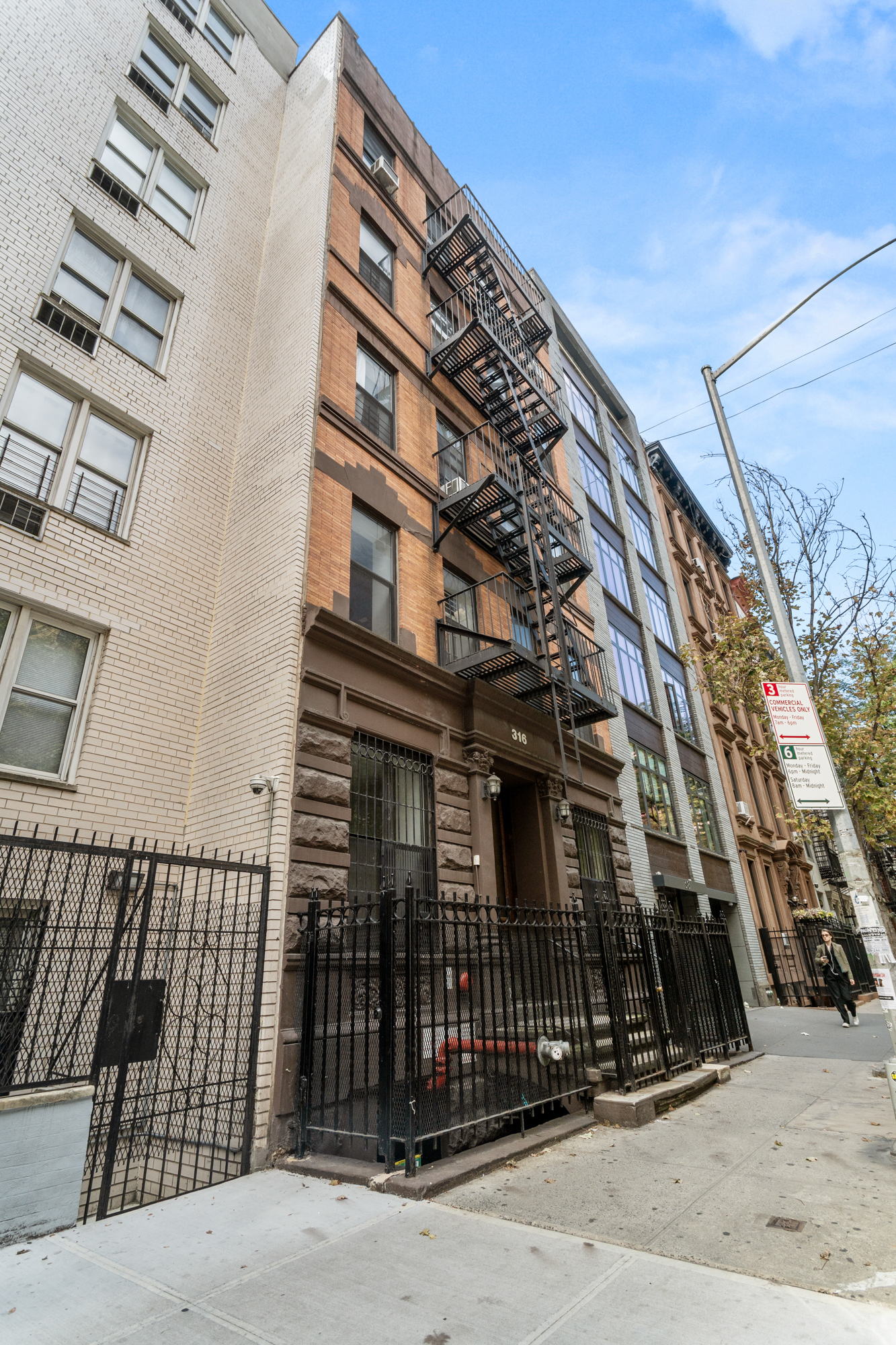 316 West 47th Street, Unit 1FE Manhattan, NY 10036 - Photo 9 of 9 front view of a building