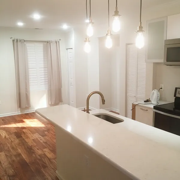 $1,600,000 | 1003 P Street Northwest, Washington, DC 20001