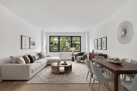 $925,000 | 120 East 90th Street, Unit 3H | Upper East Side